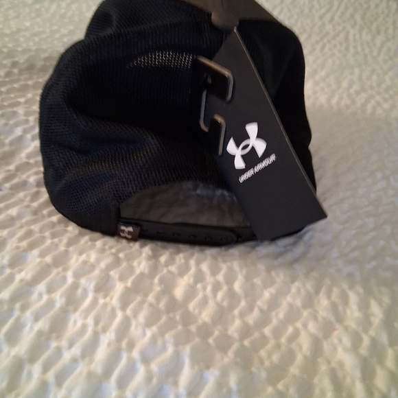 Under Armour Black and Brown Hunting Hat - Picture 2 of 5